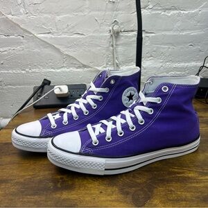 Converse Chuck Taylor All Star Canvas Size 11 Men 13 Women